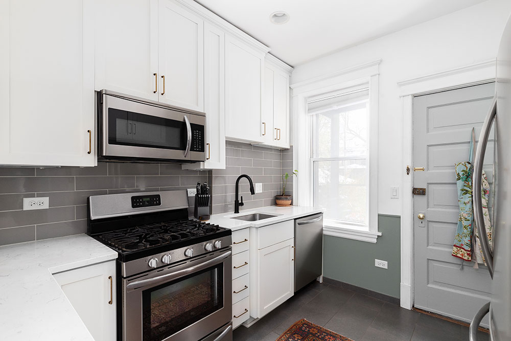 A completed small kitchen remodeling project in Cortland, OH
